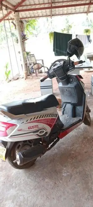 Mahindra Gusto RS 2019