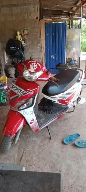Mahindra Gusto RS 2019