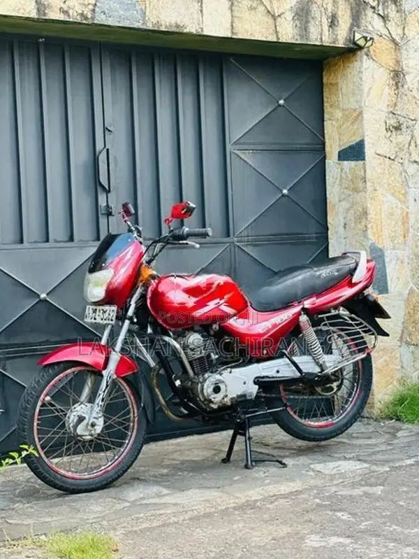 Bajaj CT100 2005