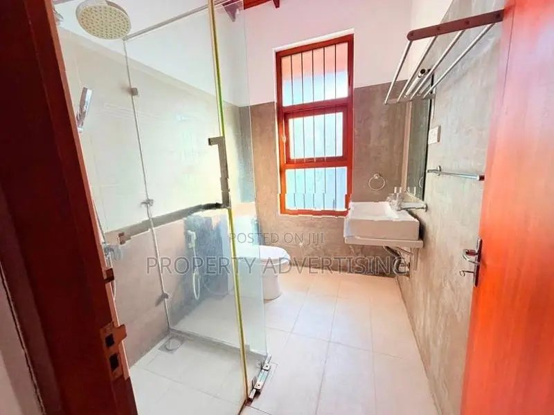 Battaramulla Wickramasinghapura Luxury House for Sale.