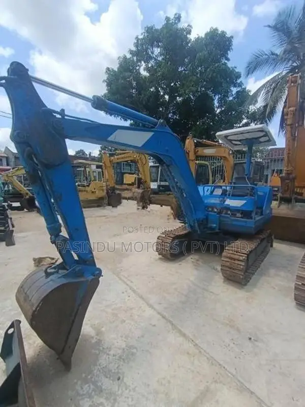 Kobelco 027 Excavator