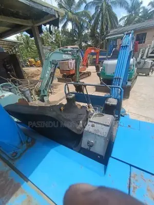 Kobelco 027 Excavator