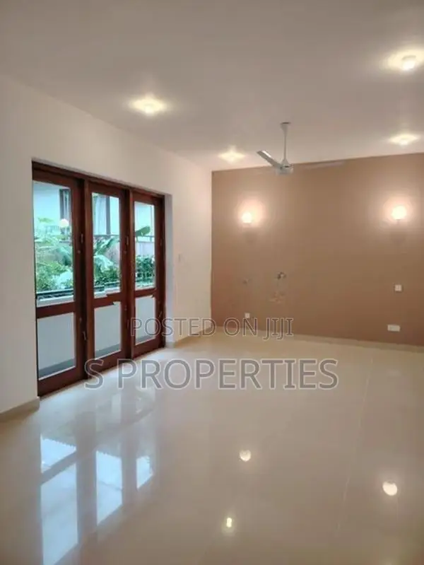 Modern brandnew architect designed house for sale in Dehiwela