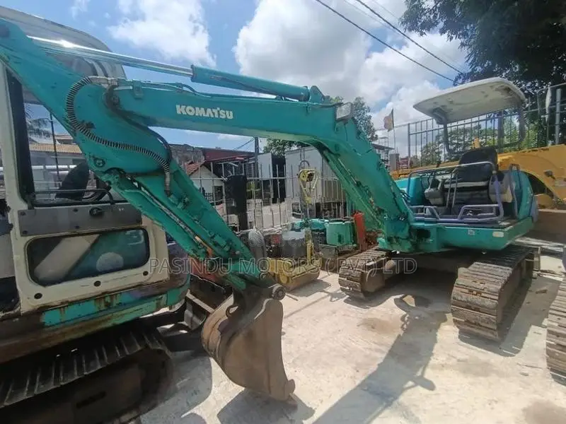 Komatsu PC 30-7 Excavator