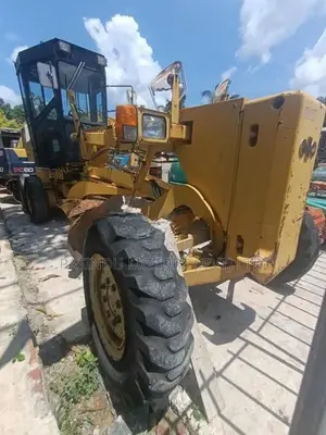 Komatsu Motor Grader GD 355A