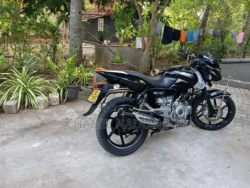 Bajaj Pulsar 150 2016