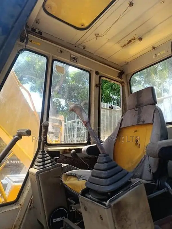 Kobelco 04 Excavator