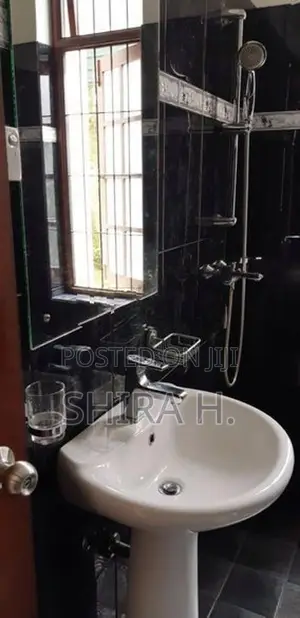 Kohuwela - 3 Bed Rooms Centrally Located House In Kohuwala