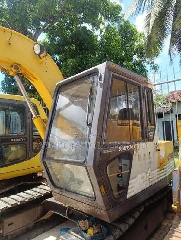 Sumitomo Excavator 2017