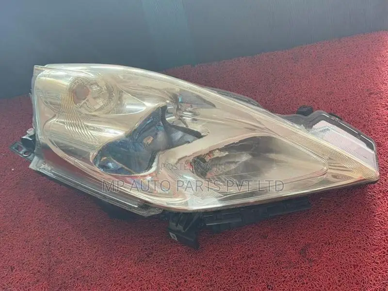 Nissan Leaf Xenon Head Light -Right- 1847
