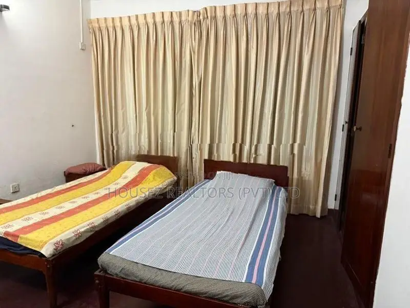 20-Room Commerciial Guest House for Sale – Colombo 06