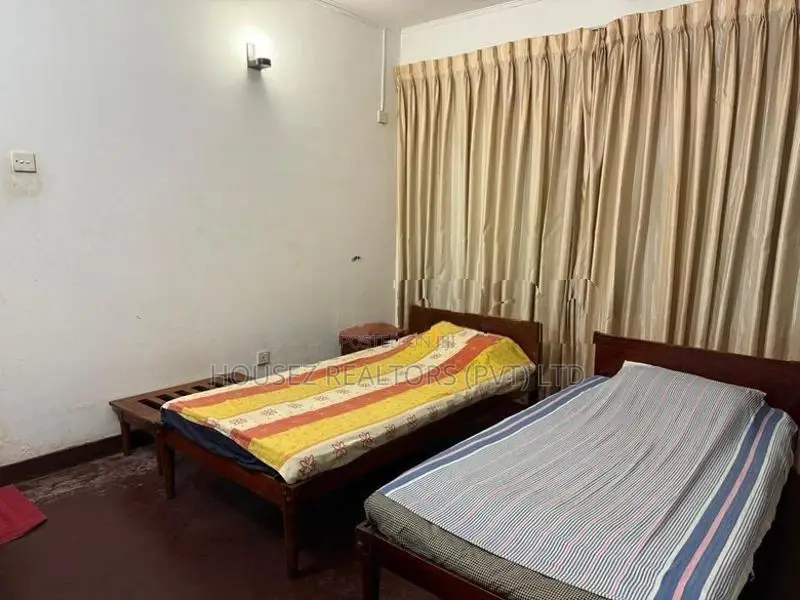 20-Room Commerciial Guest House for Sale – Colombo 06