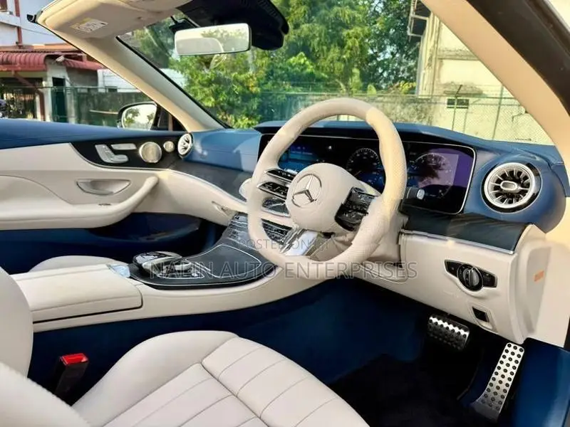 Mercedes Benz E200 Cabriolet 2023
