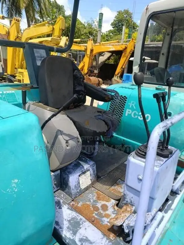 Komatsu PC 20-7 Excavator