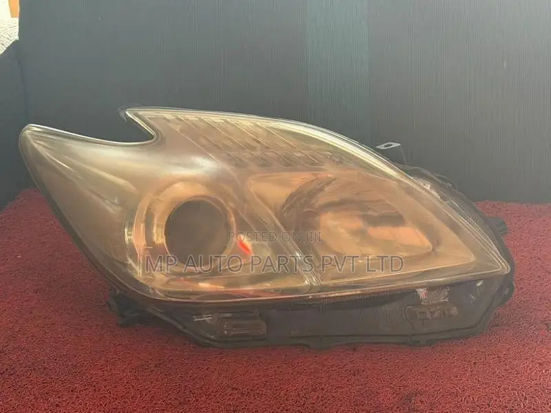 Toyota Prius 30 Head Light -Old - Right-4729