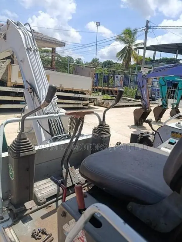 Yanmar B37-2 Excavator