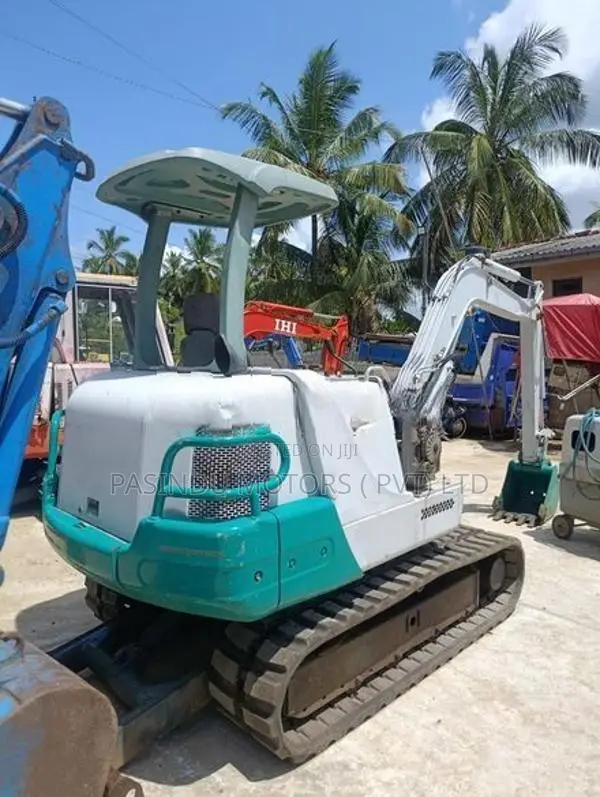 Yanmar B37-2 Excavator