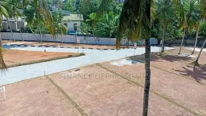 අගනා බිම් කොටස් බස් කොච්චිකඩේ මීගමුව පාරට ලගින්ම