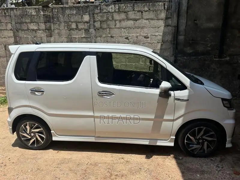 Suzuki Wagon R 2023