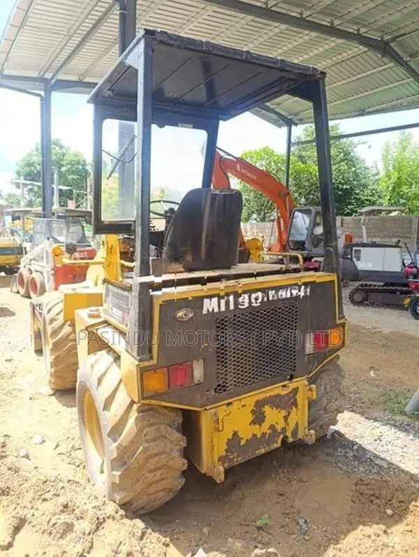 Mitsubishi WS300 Wheel Loader