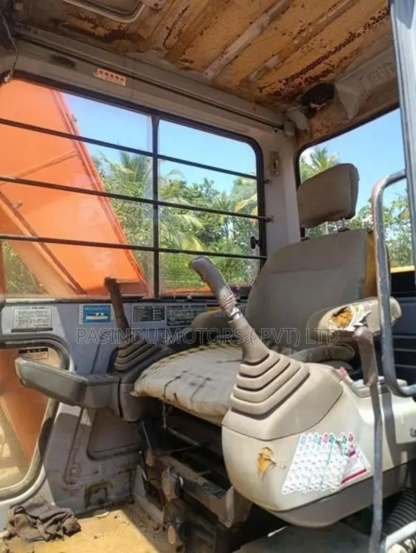 Furukawa Fx 120-2 Excavator