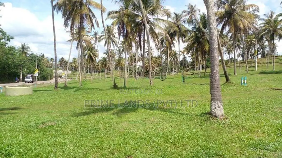 මාතර ලැබීම නව නගරයේ රෝහලට ලගින් බිම් කොටස්