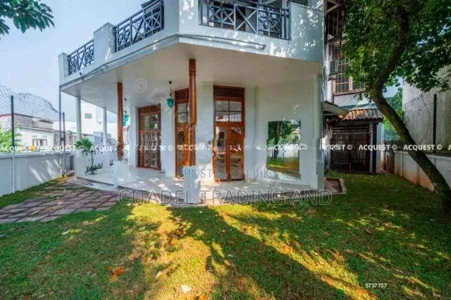 2 Story House For Sale In Baththaramulla - CH1772