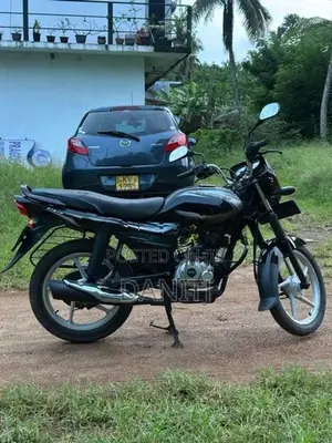 Bajaj Platina 100 2017