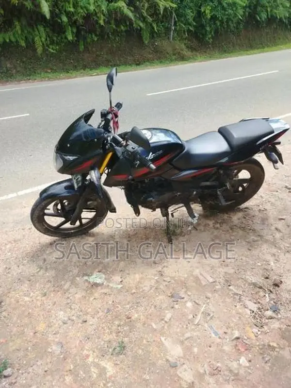 Bajaj Pulsar 180 2019