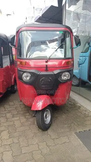 Bajaj RE 2026