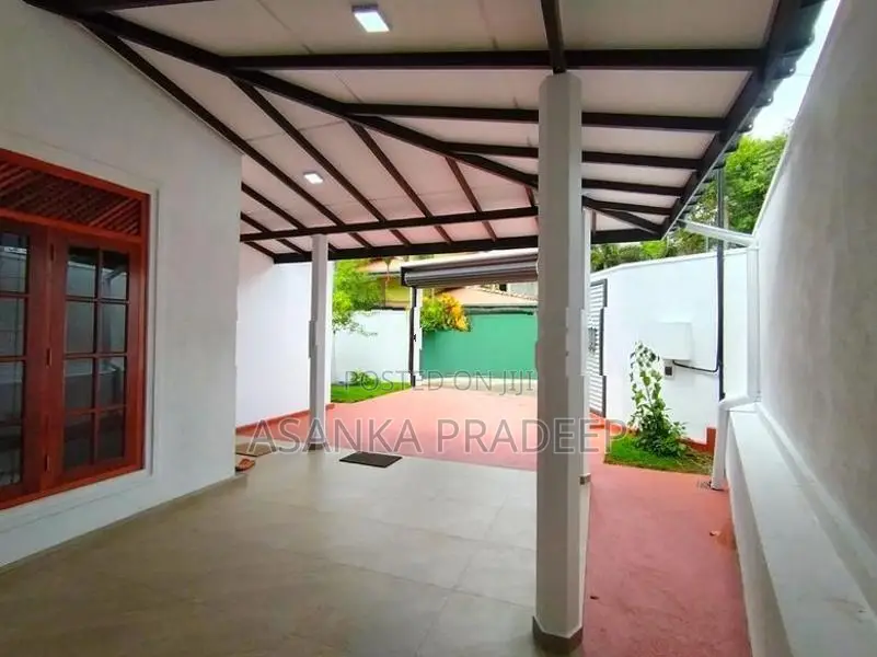 Single Storey House for Sale in Kottawa Polgasowita(yiko)