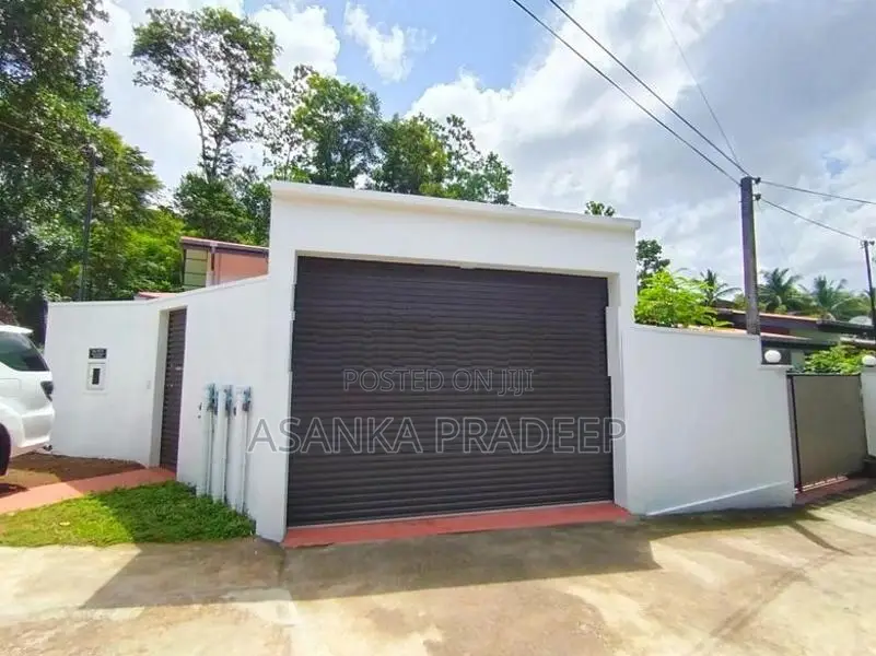 Single Storey House for Sale in Kottawa Polgasowita(yiko)