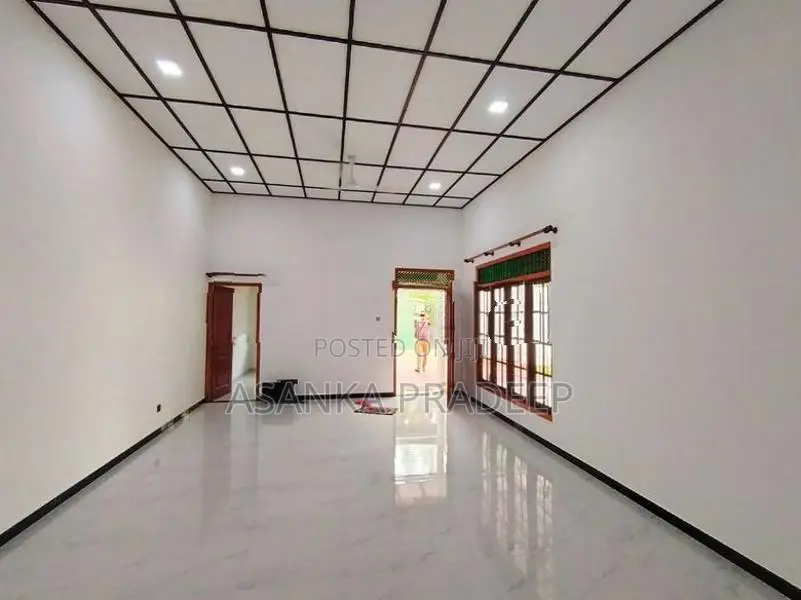 Single Storey House for Sale in Kottawa Polgasowita(yiko)