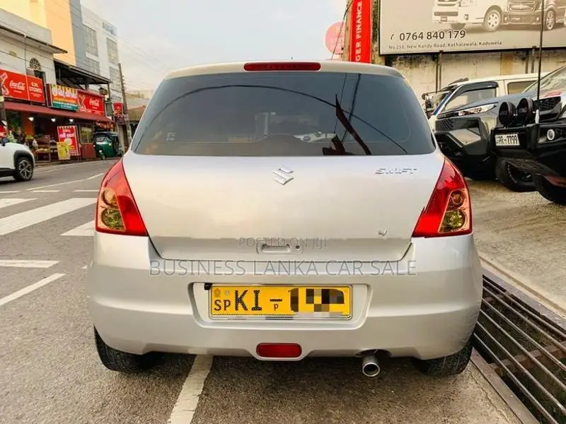 Suzuki Swift VXI 2010