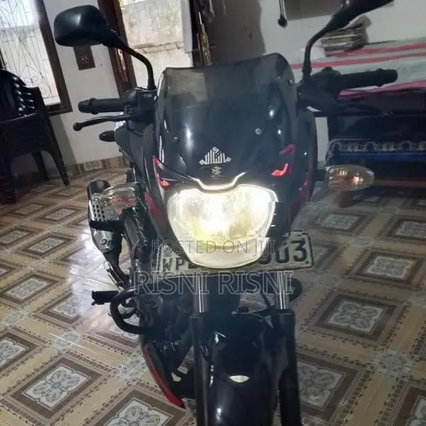 Bajaj Pulsar 150 2017