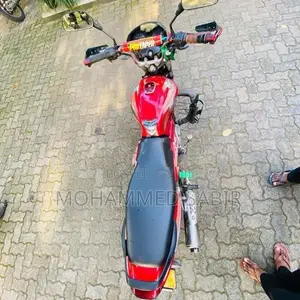 Bajaj Discover 2006