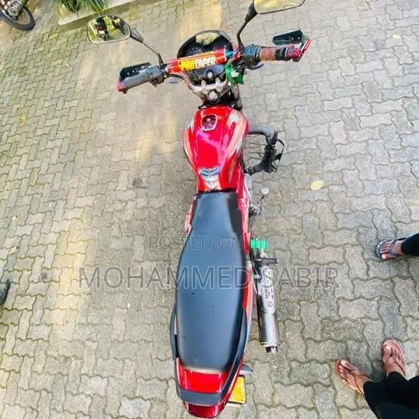 Bajaj Discover 2006
