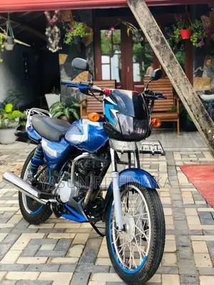Bajaj CT100 2005