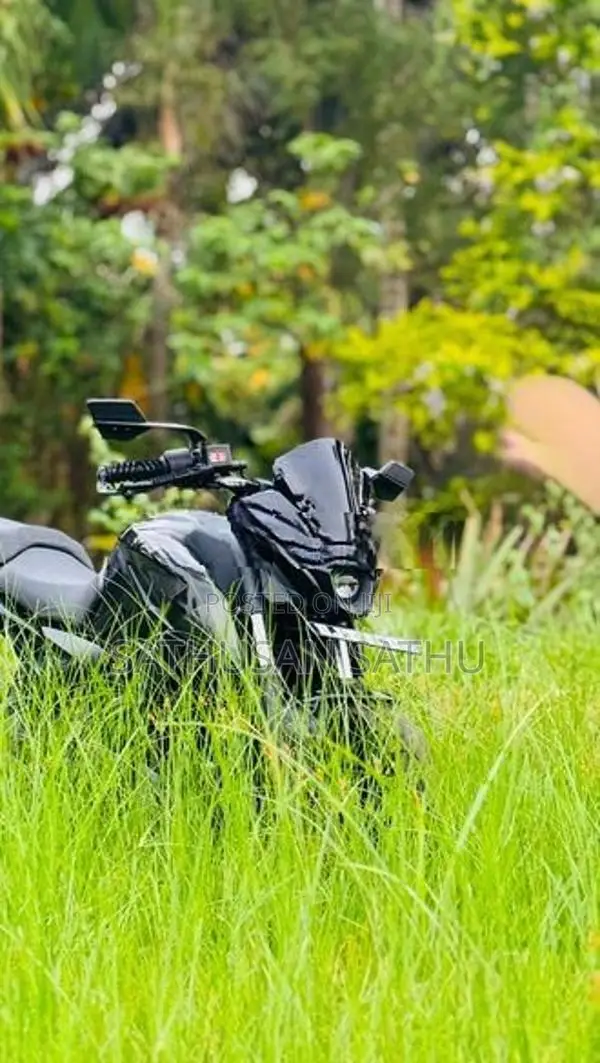 Bajaj Pulsar N160 2025