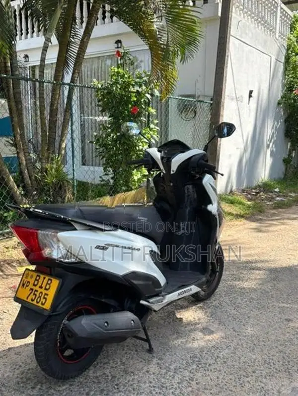 Honda Grazia 125 DX 2019