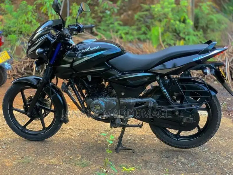 Bajaj Pulsar 150 2017