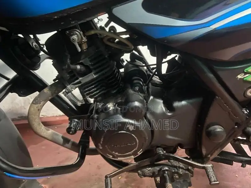 Bajaj Discover 2010