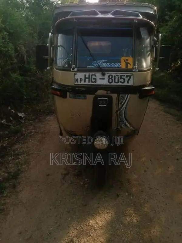 Bajaj RE 2003