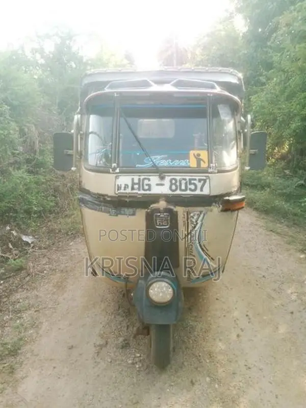 Bajaj RE 2003