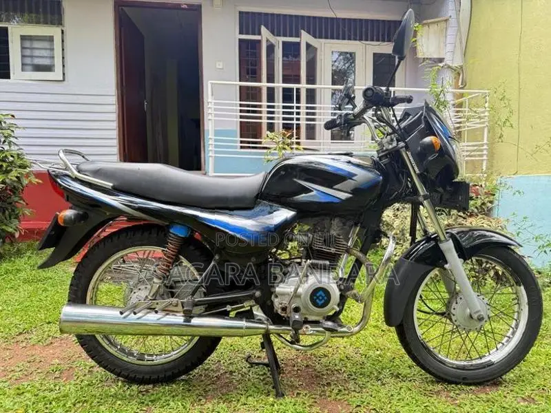 Bajaj CT100 2012