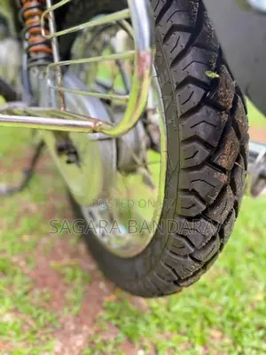 Bajaj CT100 2012