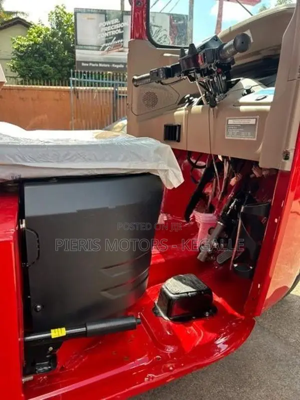 Bajaj RE 2026