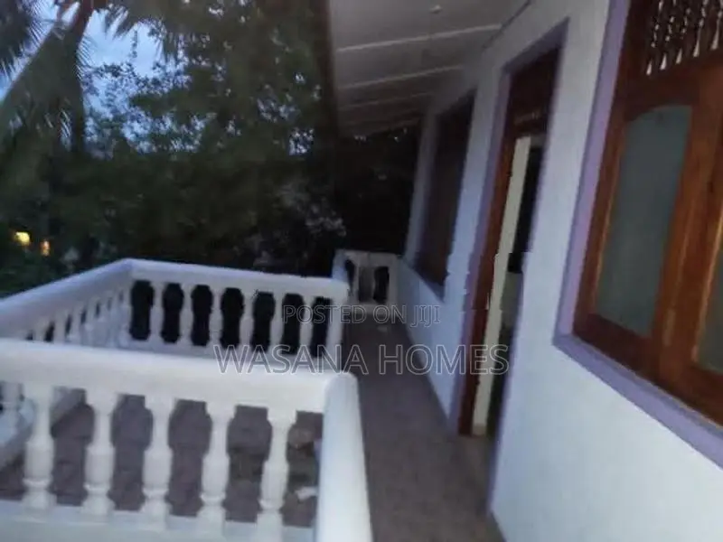 Solid House for Sale Borelesgamuwa