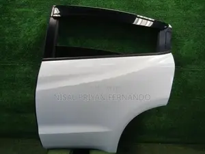 Honda Vezel RU3 Rear Door Panel
