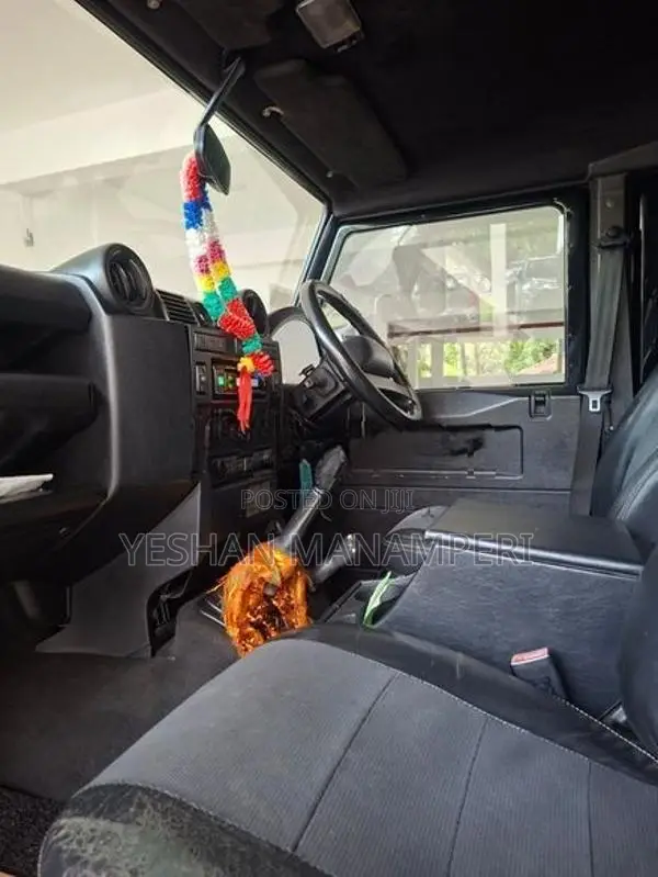 Land Rover Defender 110 2015